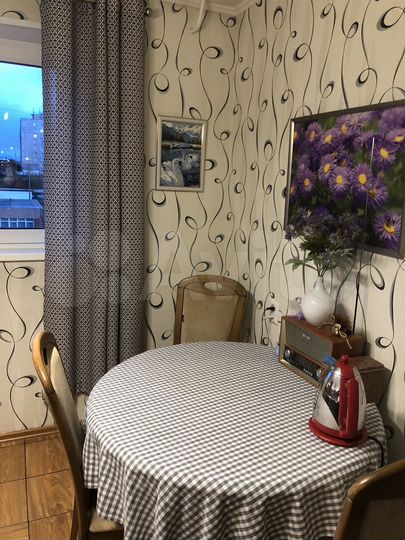 2-к. квартира, 54 м², 8/10 эт.