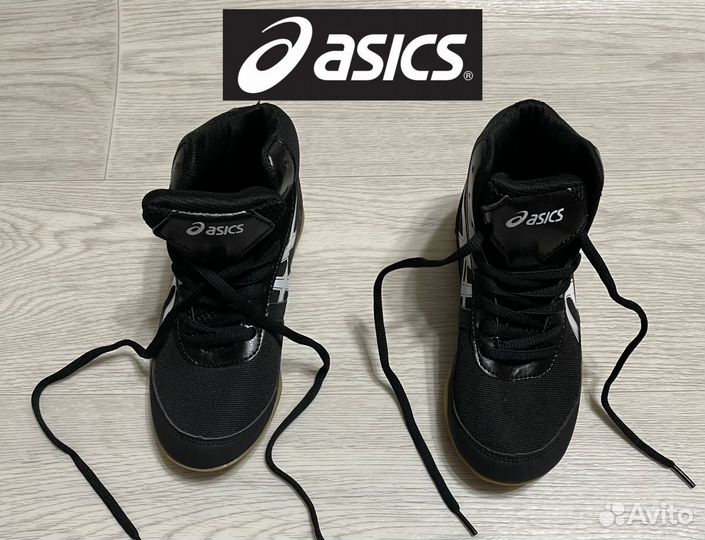 Борцовки asics новые размер 32