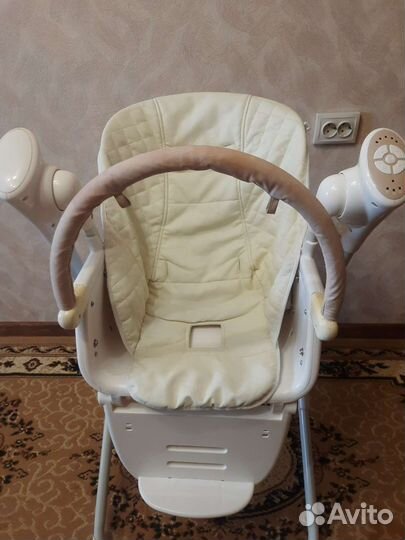 Стульчик для кормления с электрокачелей