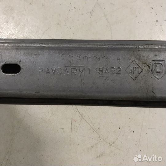 Стеклоподъемник Renault Logan 1