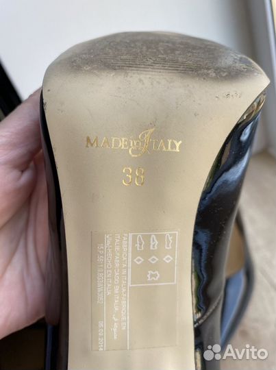 Туфли черные лаковые Sisley 38