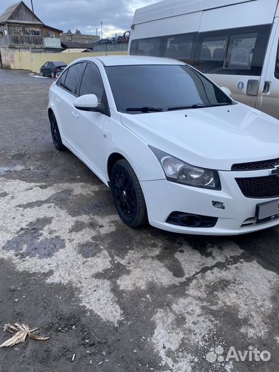 Chevrolet Cruze 1.6 МТ, 2010, 100 000 км