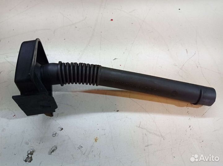 A6510100069 маслозаливная горловина vito 2.1cdi