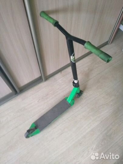 Самокат трюковой