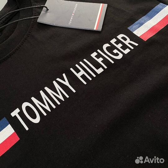 Tommy Hilfiger футболка и шорты