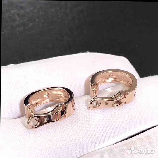 Cartier Love серьги 0,07 ct