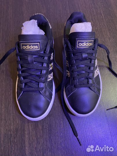 Adidas кроссовки