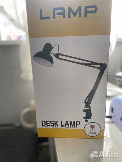 Лампа настольная
