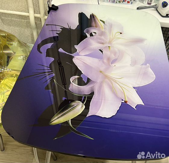 Кухонный стол