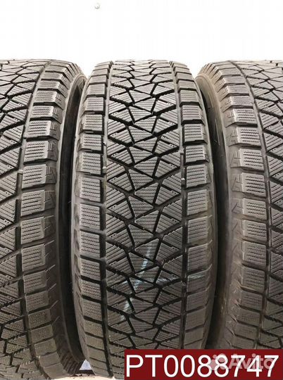 Bridgestone Blizzak DM-V2 225/65 R17 110