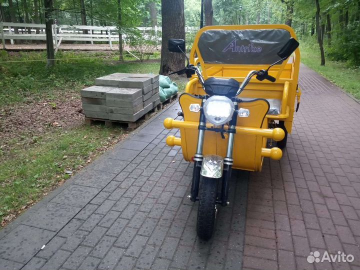 Грузовой электрический трицикл