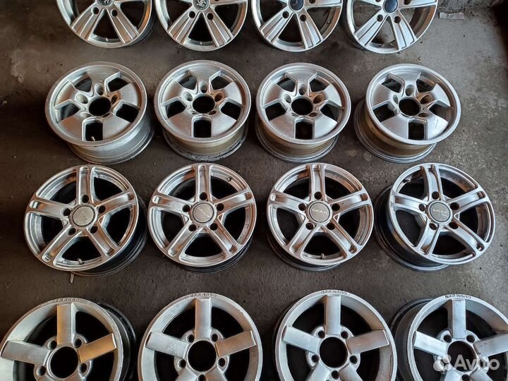 Литые диски на Ниву R15 5х139.7