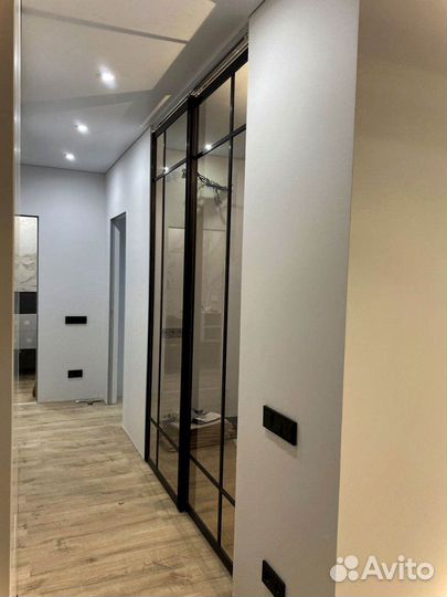 Стеклянная перегородка