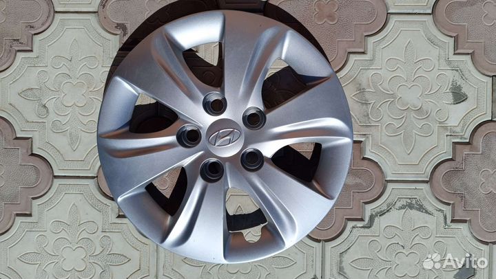 Оригинальные колпаки на hyundai r15