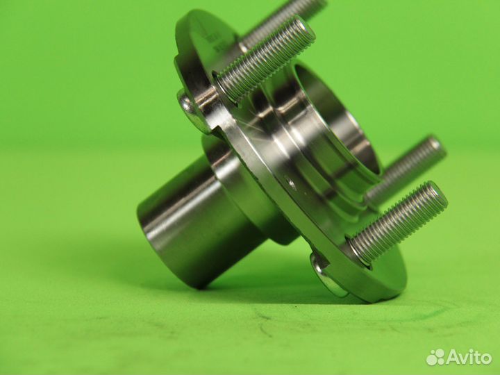 Ступица передняя Kia Rio / Hyundai Solaris 2010