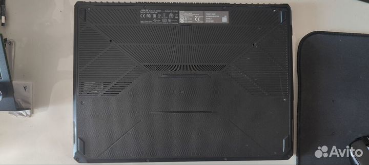 Ноутбук Asus FX505DY на Ryzen 5