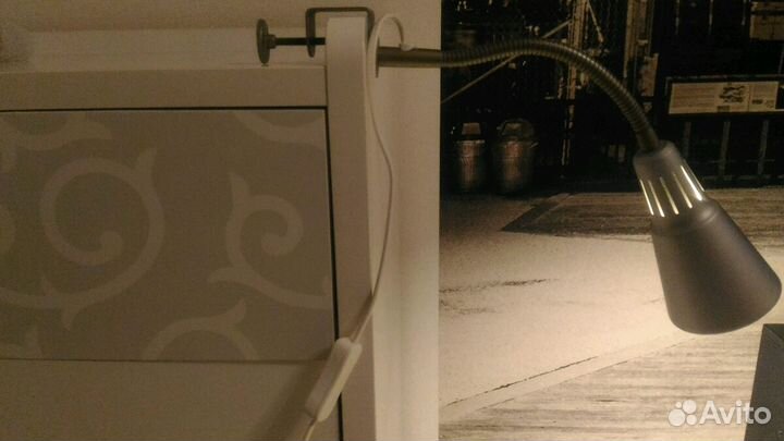 Светильники для подсветки картины, зеркала