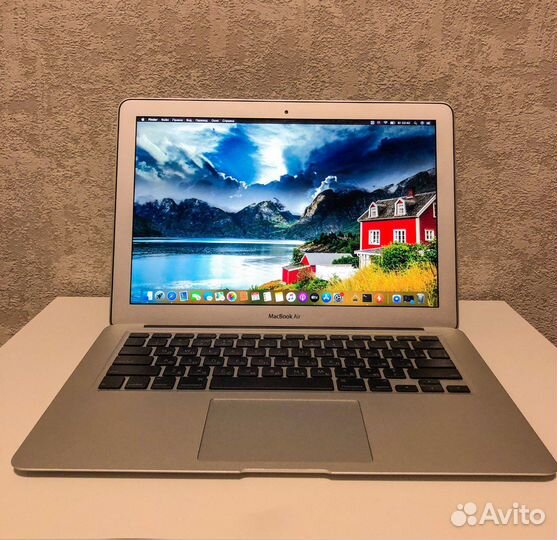 Тонкий Apple MacBook Air 13 на SSD 256 гб