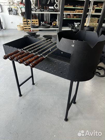 Мангал с местом для казана
