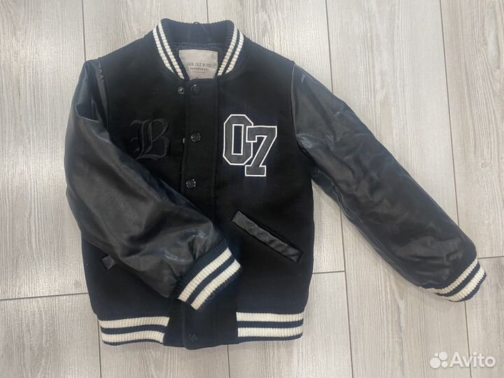 Куртка бомбер