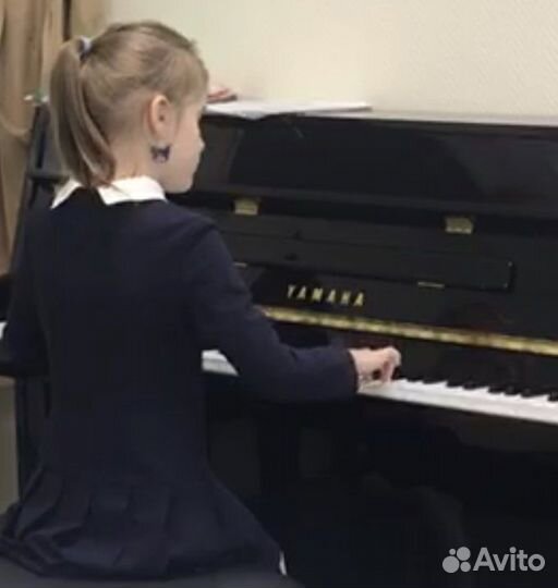 Педагог по фортепиано, аккордеону и сольфеджио