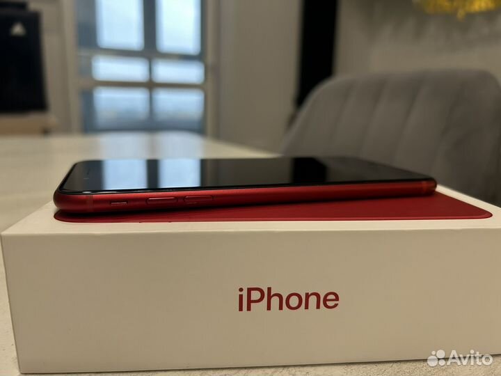 iPhone 8 Plus, 64 ГБ