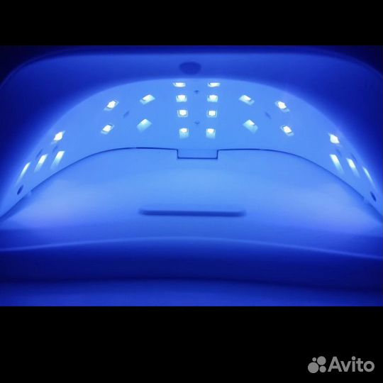 Лампа и подставка для маникюра