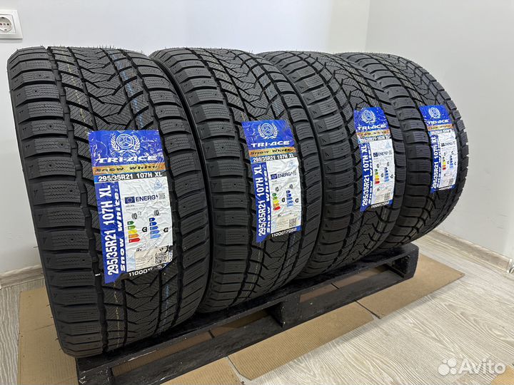 Tri Ace Snow White II 295/35 R21 107H