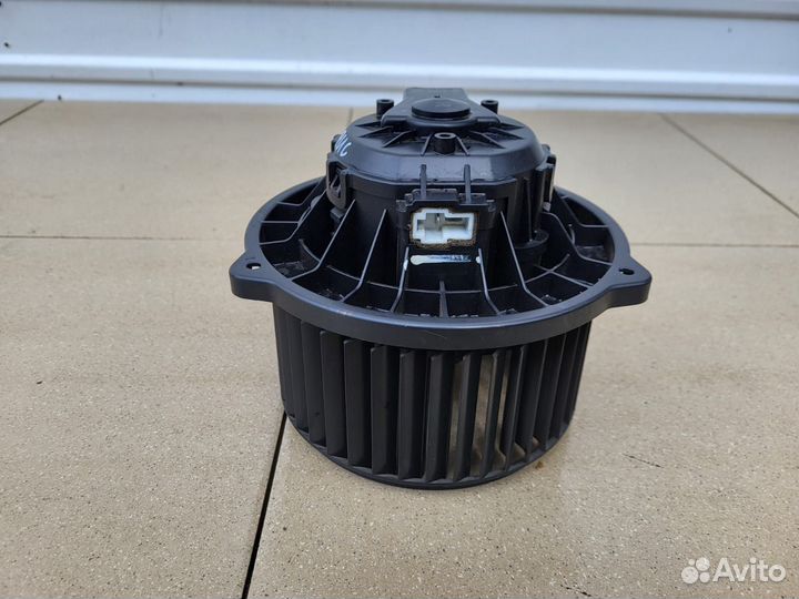 Моторчик печки Hyundai Solaris