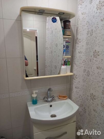 Зеркало с полками, с подсветкой бу