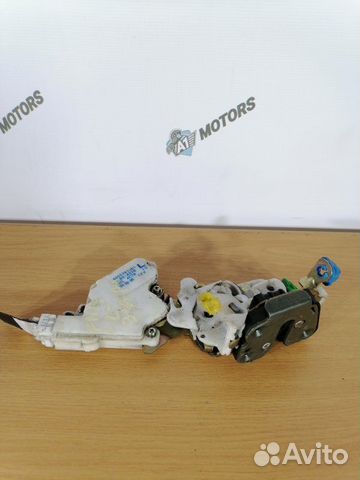 Замок двери передний левый Nissan Pulsar FN15