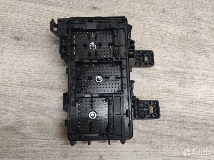 Блок предохранителей Hyundai Sonata NF 2.4 G4KC