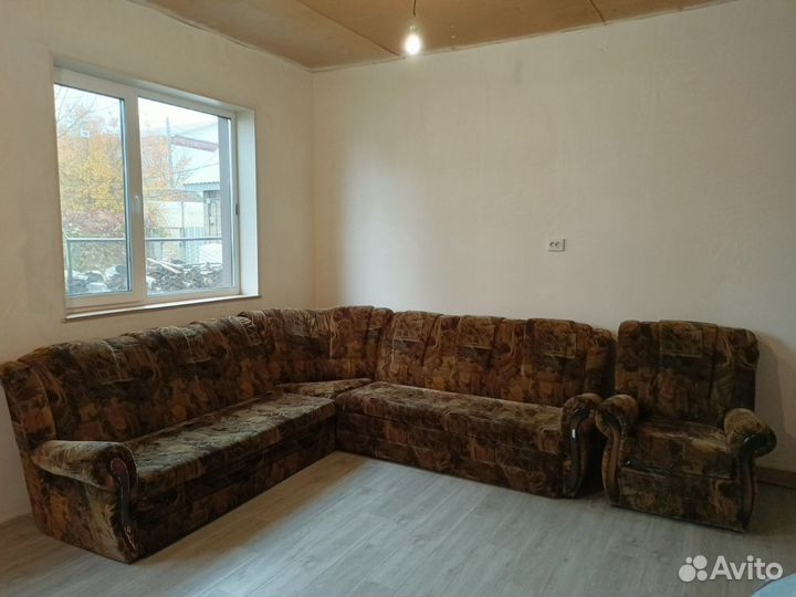 Угловой диван бу