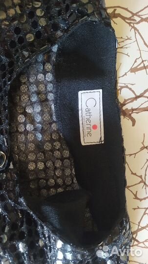 Чёрная блузка