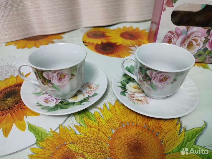 Набор чашек с блюдцами. Новый