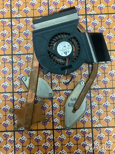 Кулер + трубка охлаждения Samsung R525