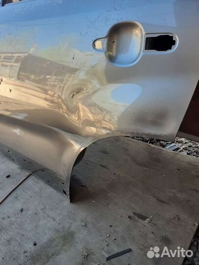 Дверь задняя левая Kia Sorento 2 2009-2014