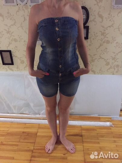 Джинсовый комбинезон