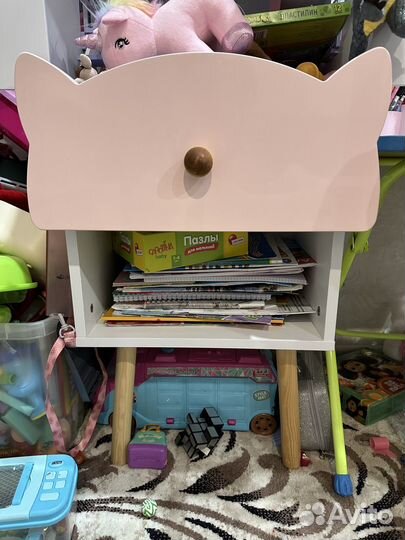 Стол детский комод и стул