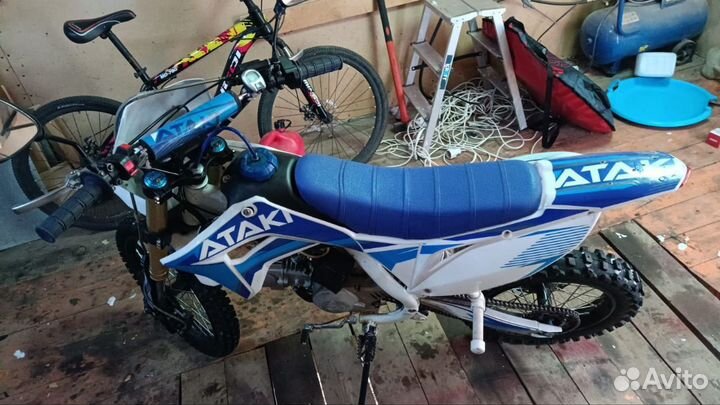 Питбайк Ataki Start YX125