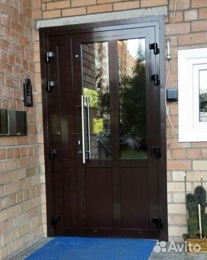 Алюминиевая дверь теплая