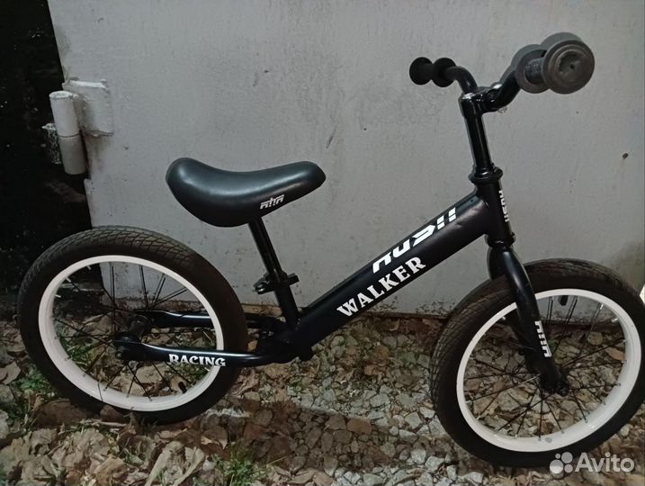 Беговел колеса надувные 16