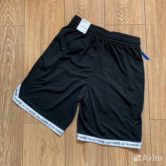 Шорты Nike Dri-Fit DNA