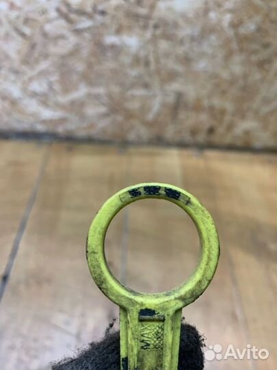 Направляющая трубка масляного щупа Opel Zafira B