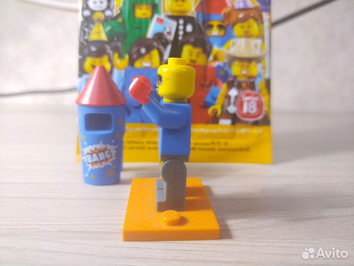 Lego minifigures 18 series