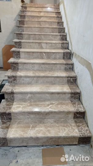 Мраморные ступени