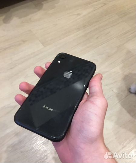 iPhone Xr, 64 ГБ