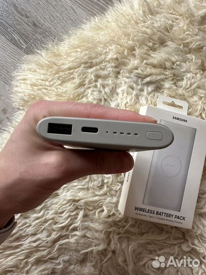 Samsung аккумулятор с беспроводной зарядкой 10000