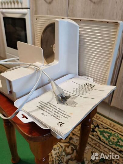 Электрохлеборезка