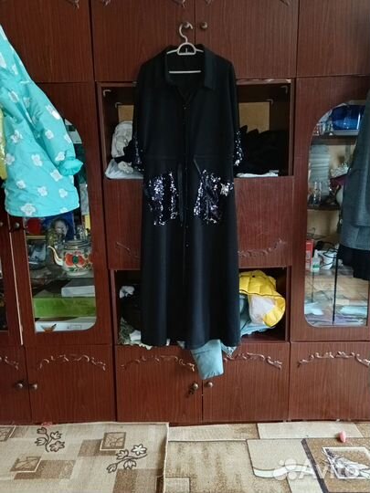 Платье черное миди